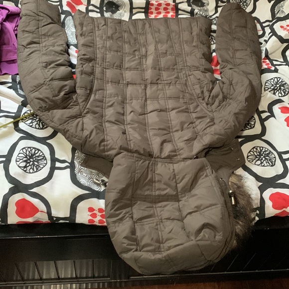 Abercrombie & Fitch Puffer Jacket - Picture 6 of 7